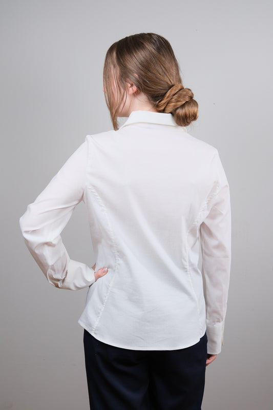 Klasik Beyaz Gömlek