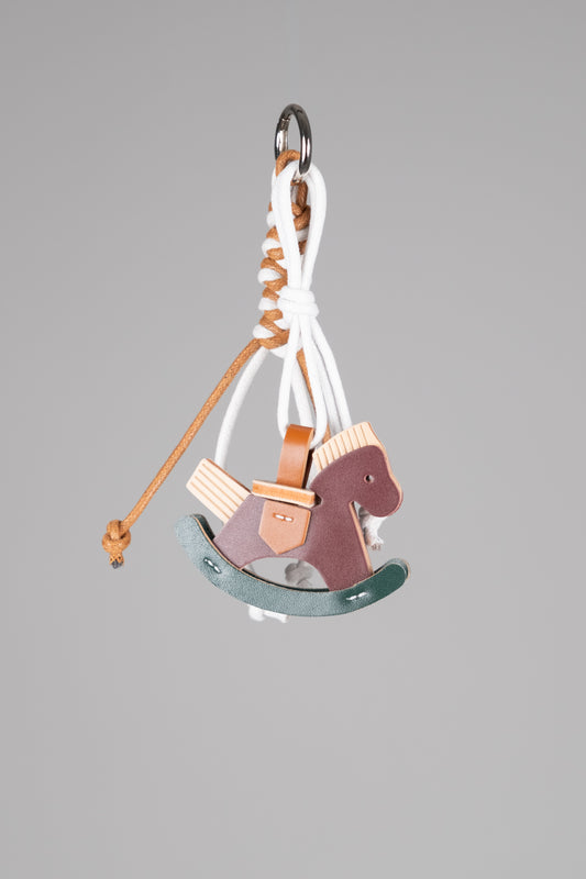 Ahşap Detaylı At Charm