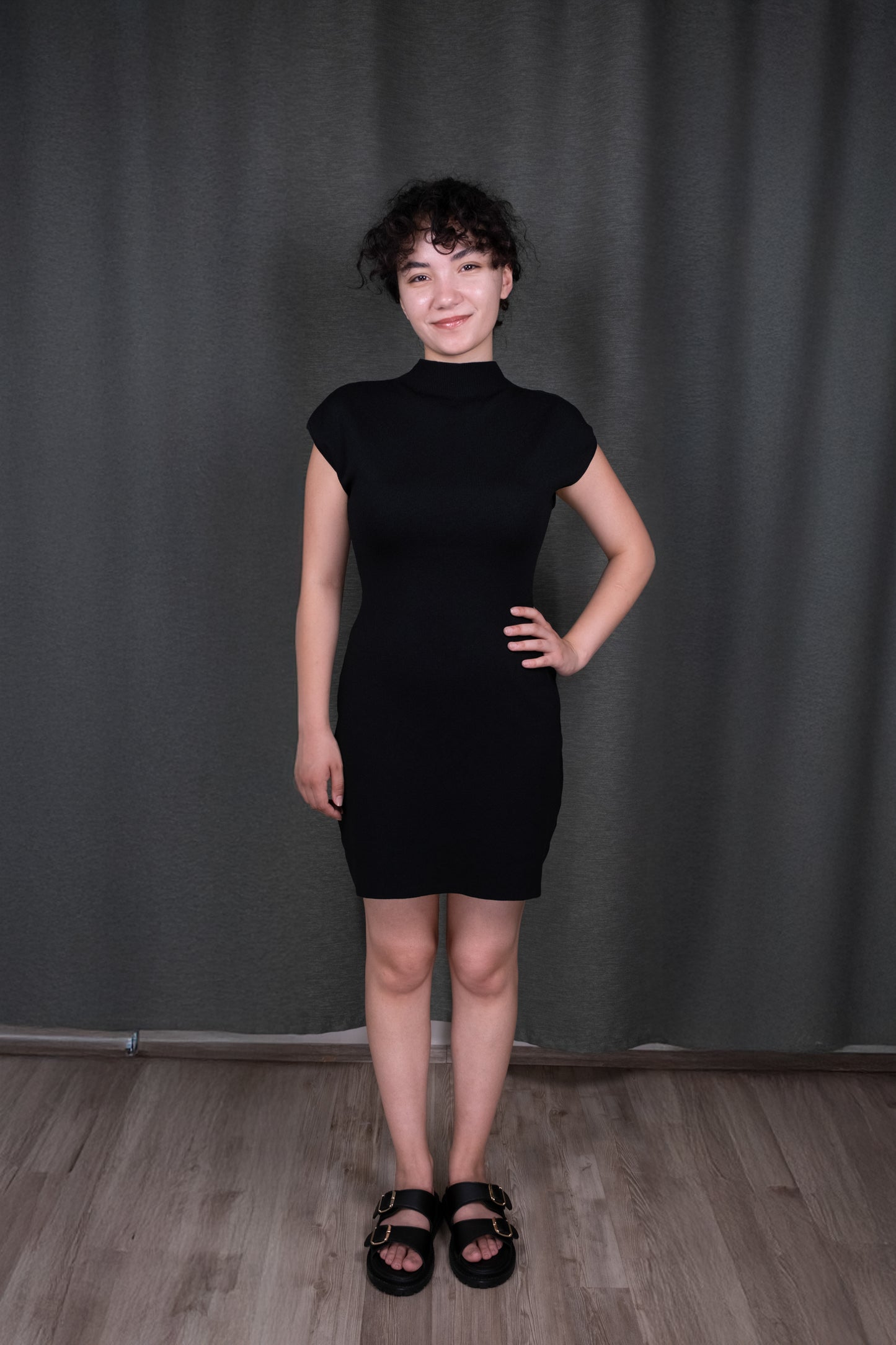 Siyah Triko Elbise